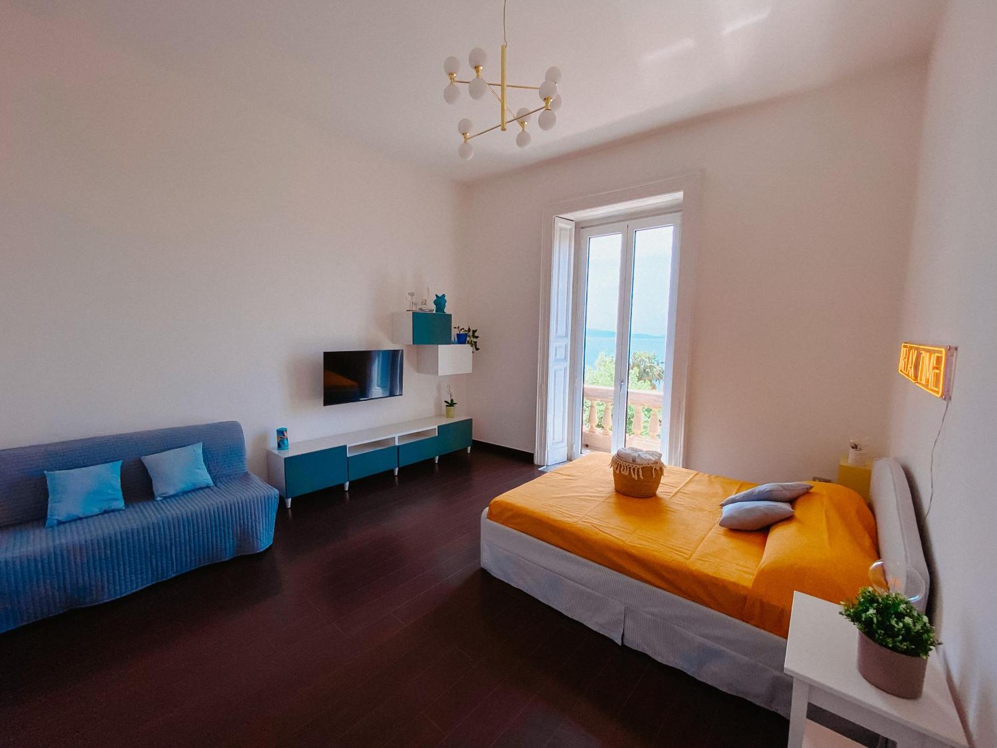 Blue Sea View Apartment Салерно Экстерьер фото